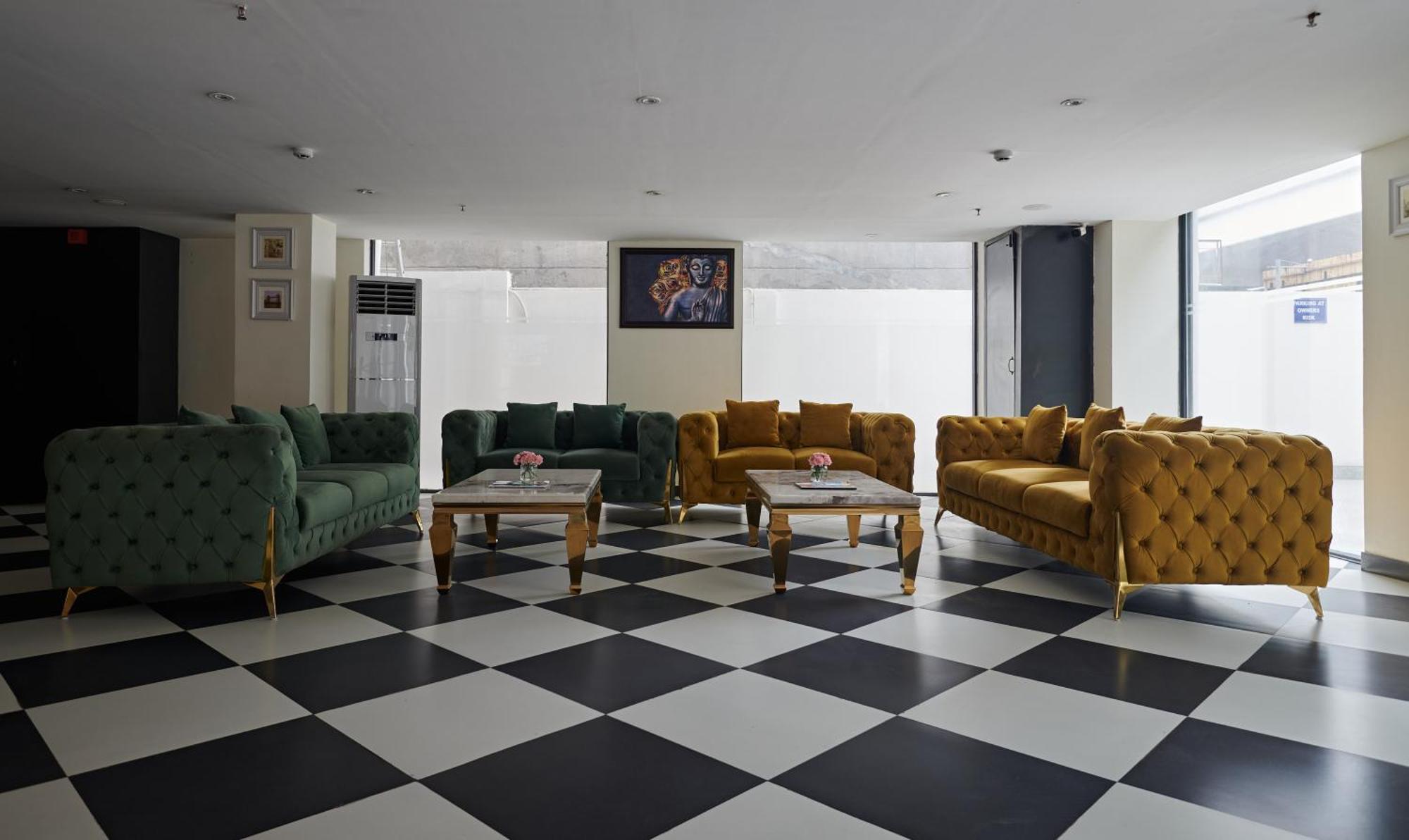 Deventure Sarovar Portico Patel Nagar Neu-Delhi Exterior foto