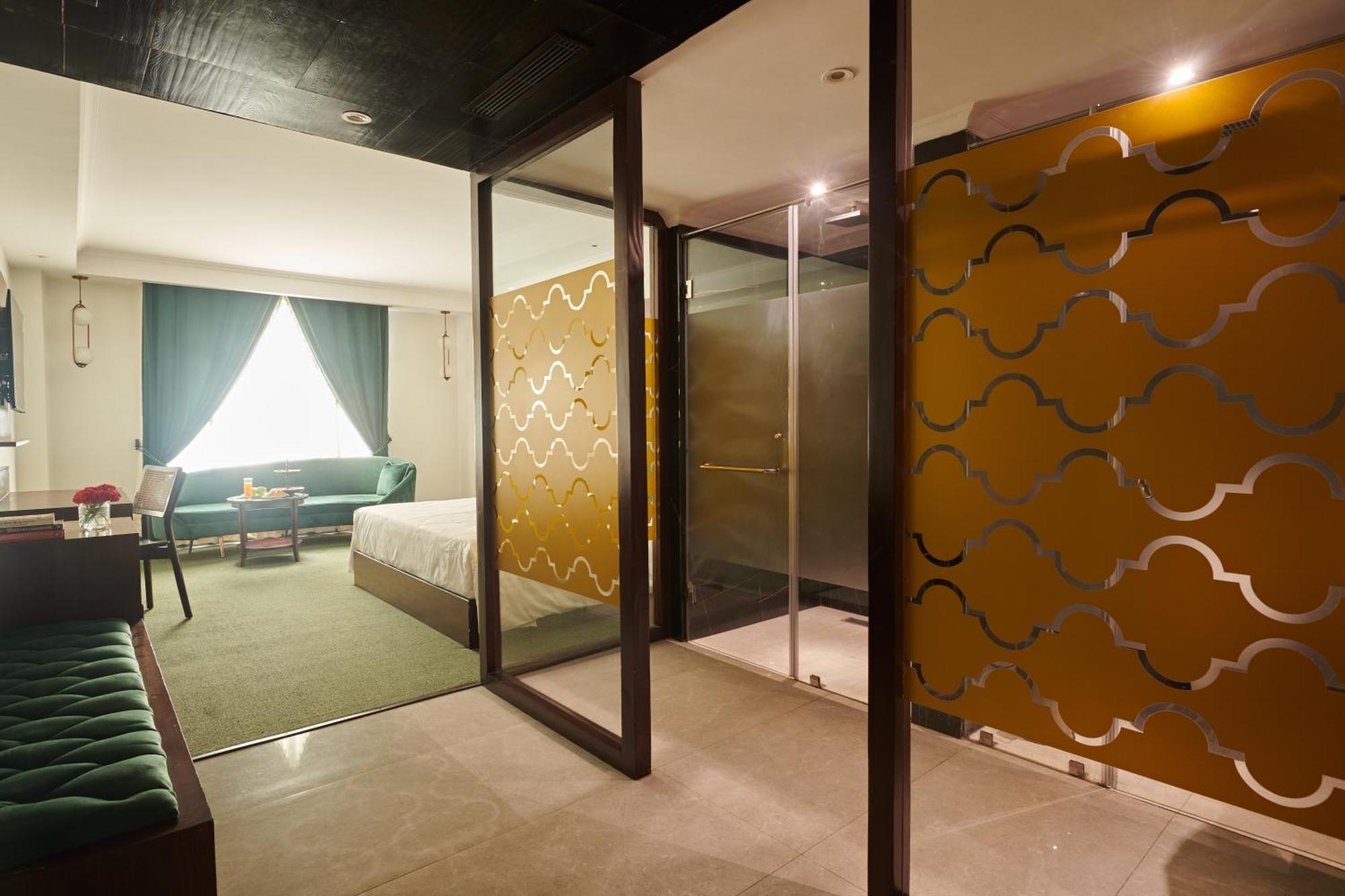 Deventure Sarovar Portico Patel Nagar Neu-Delhi Exterior foto