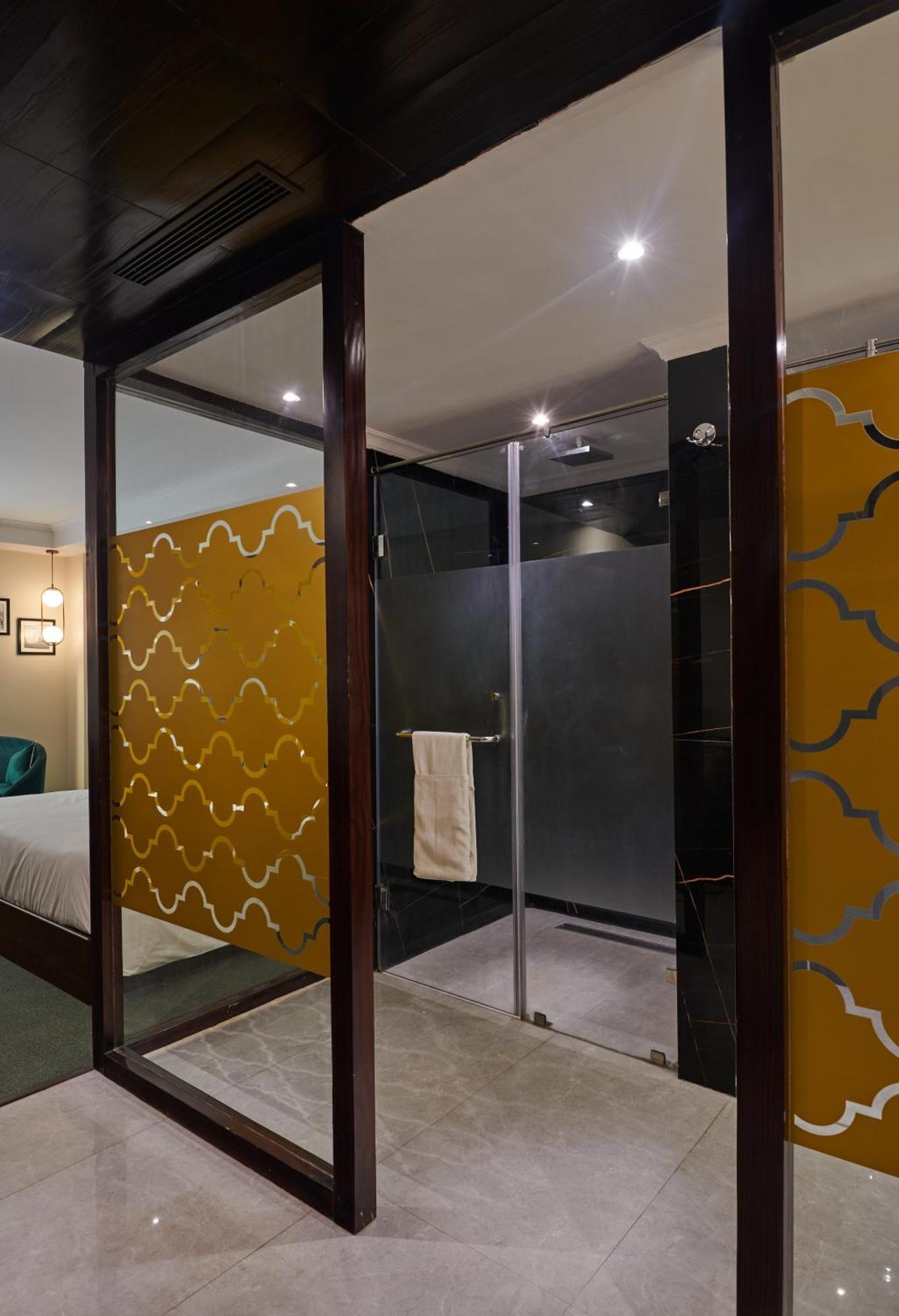 Deventure Sarovar Portico Patel Nagar Neu-Delhi Exterior foto